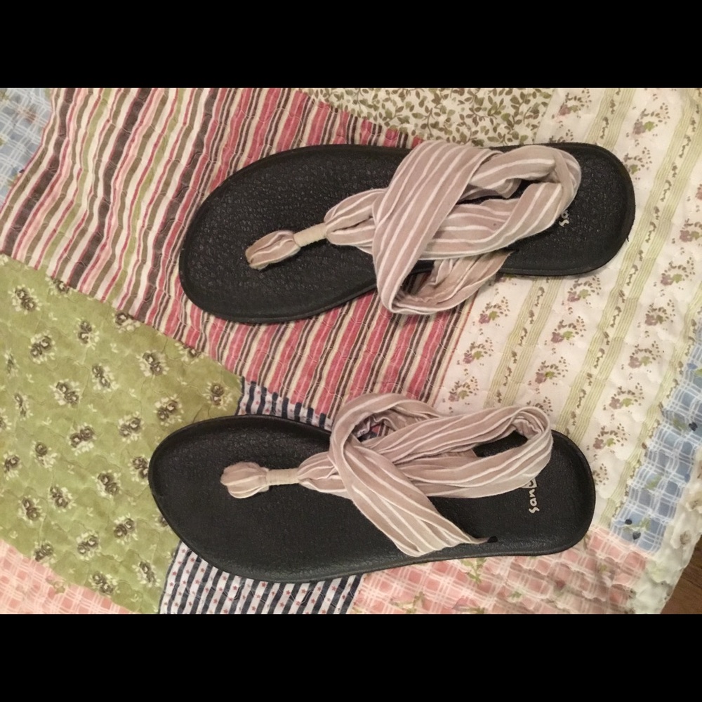 Ladies Sanuk sandals